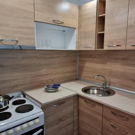 Apartment 2 Bedroom Sunny In South *