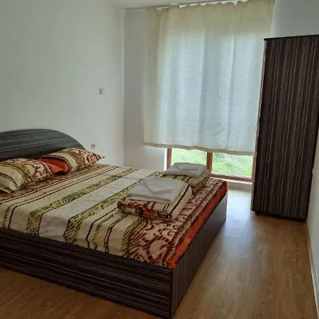 2 Bedroom Sunny In South * Sveti Vlas